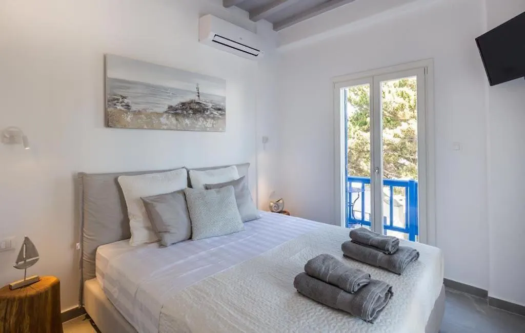 Villa Iliana 1 & 2 W Shared Pool, Ornos, Mykonos أورنوس