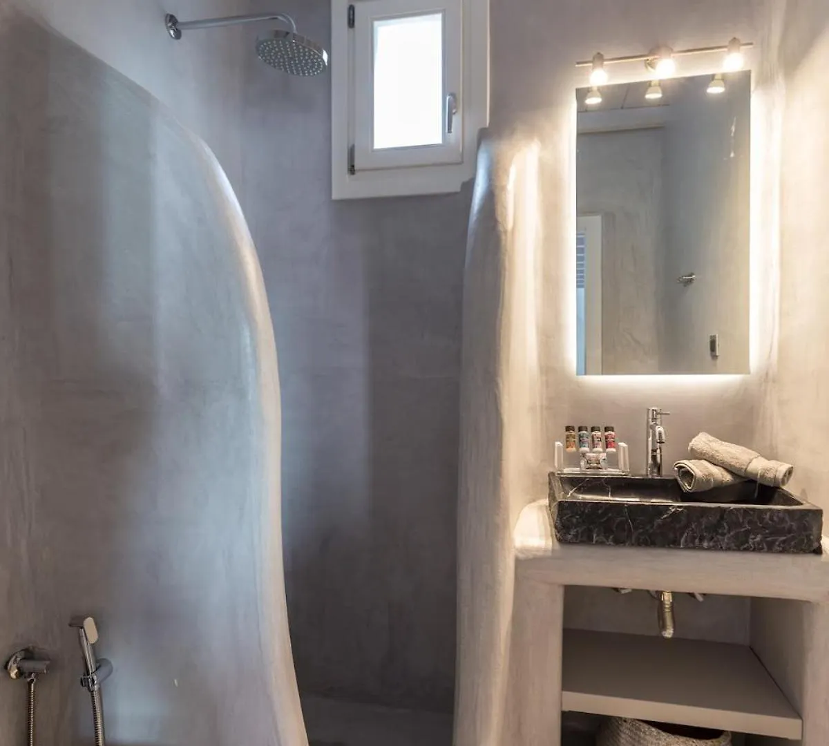 Villa Iliana 1 & 2 W Shared Pool, Ornos, Mykonos 0*, أورنوس اليونان