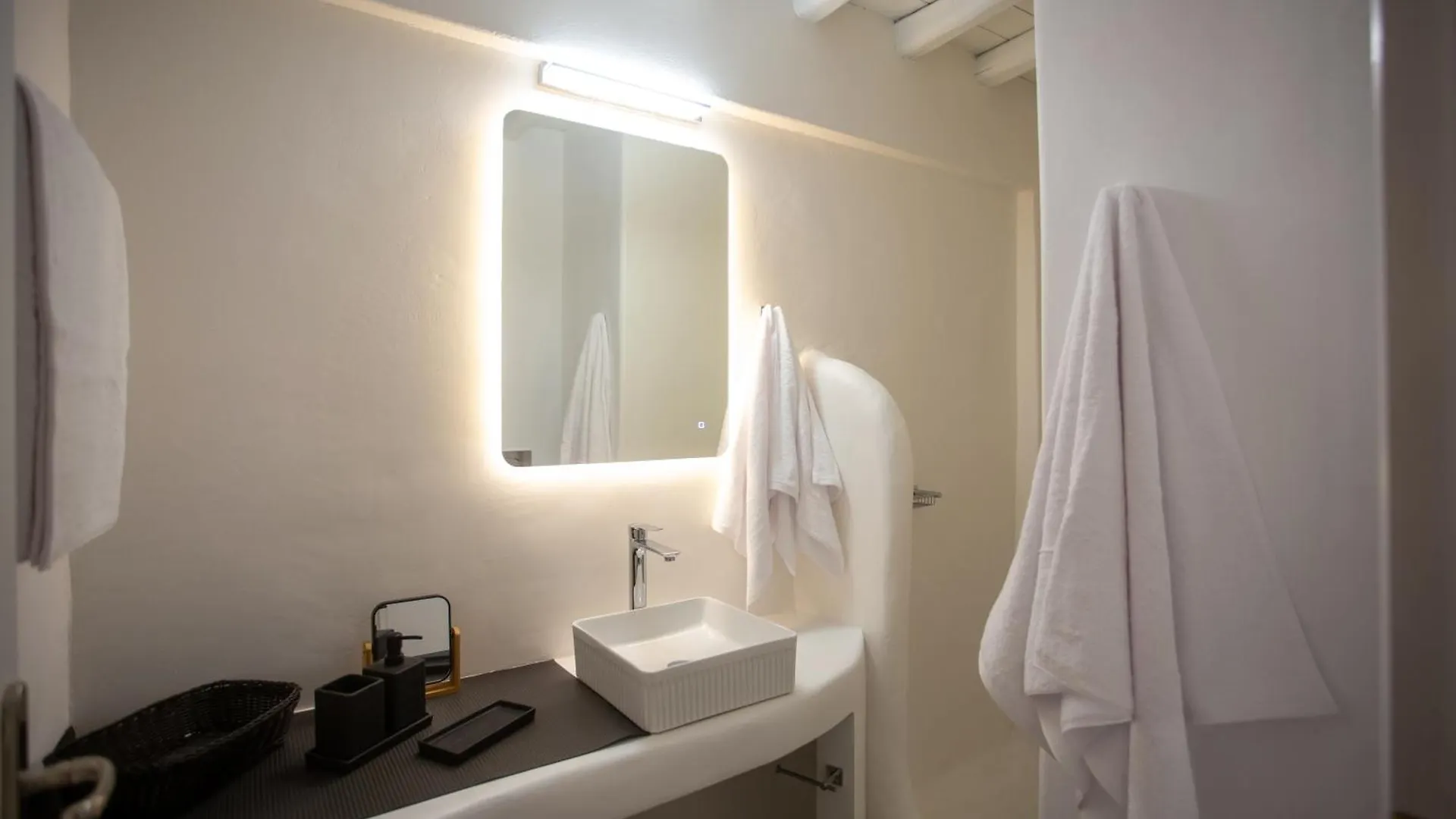 Villa Iliana 1 & 2 W Shared Pool, Ornos, Mykonos Ornos (Mykonos)